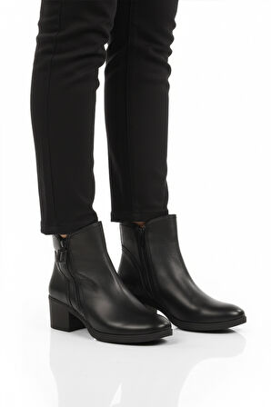 Aspor Siyah Hakiki Deri Fermuarlı Polarlı Kadın Topuklu Bot