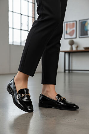 Aspor Siyah Kırışık Kadın Casual Ayakkabı