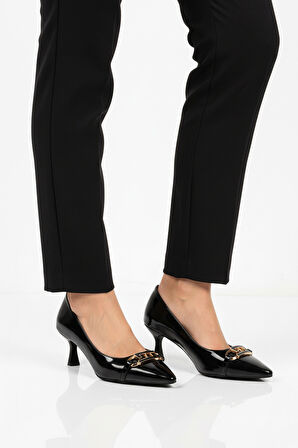 Aspor Siyah Rugan Kadın Topuklu Ayakkabı