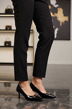 Aspor Siyah Rugan Kadın Topuklu Ayakkabı