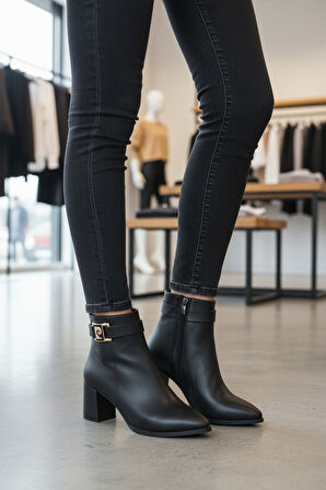 Pierre Cardin Siyah İçi Kürklü Fermuarlı Kadın Topuklu Bot