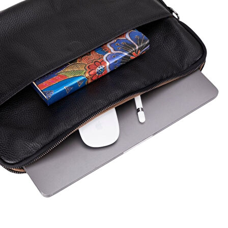 Leeds 16 inç MacBook Ve Pc Uyumlu, Hakiki Deri, El Yapımı Kılıf, Kömür Siyahı