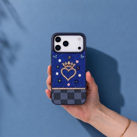 Vissel iPhone 17 Pro Max Uyumlu Taşlı Kalp Detaylı Kılıf – Parlak Taşlı, Darbe Emici Koruma, Şık & Trend Telefon Kılıfı, Mavi
