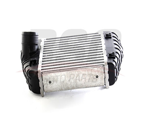 Vw Turbo Radyatörü - 8ml 376 899-071( 200x202x62 ) - Bsg 11-535-001