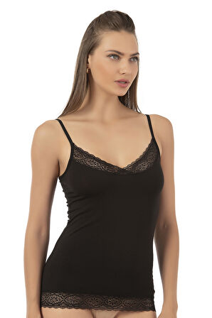 Özkan 22795 Kadın Pamuklu Modal Yakası ve Eteği Dantelli İnce Askılı Atlet