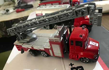 Oyuncak Metal Model İtfaiye Kamyonları 3 lü Metal Set