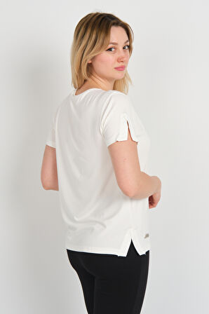 Sistas Kadın Yakası Tokalı Etek ve Kolları Yırtmaçlı Metal Süs Detaylı Bluz 24132 Ekru