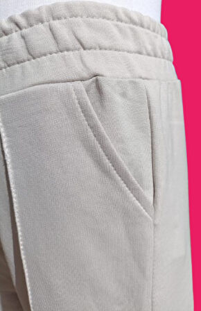 Erkek Çocuk Krem Renk Lastikli Paçalı Cepli Eşofman Altı