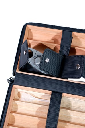 Cohiba Çakmak Kesicili Siyah Çizgili Deri Puro Taşıma Çantası - Seyahat Humidoru - TR8834