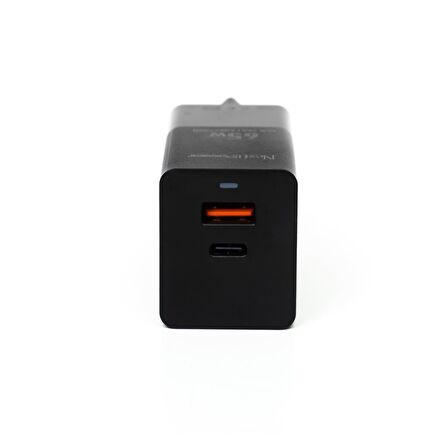 Nextpower NP65W Type-C Hızlı Şarj Aleti Siyah