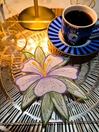 Agbtrend 2 Adet Mor Zambak Nakışlı Sunum ve Kokteyl Peçetesi