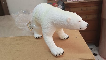 Plastik Oyuncak Büyük Boy Beyaz Kutup Ayısı 40 cm 