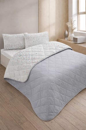 Kapitoneli Çift Kişilik Desenli Pike - Yatak Örtüsü Takımı 200x230 cm - 2 Adet Yastık Kılıflı