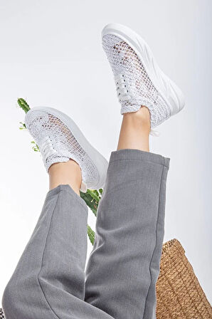 Dantel Detaylı Sneakers
