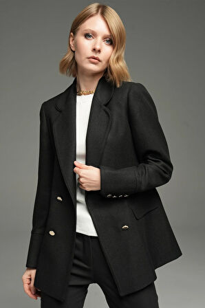 Mono Yaka-Biyeli, Önü Düğme Detaylı Ceket