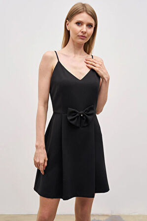 Ön Fiyonklu-İnnce Askılı Elbise