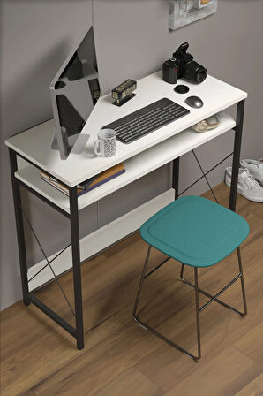 Bilgisayar Çalışma Masası Beyaz