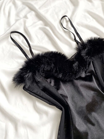 Tüylü Bodysuit