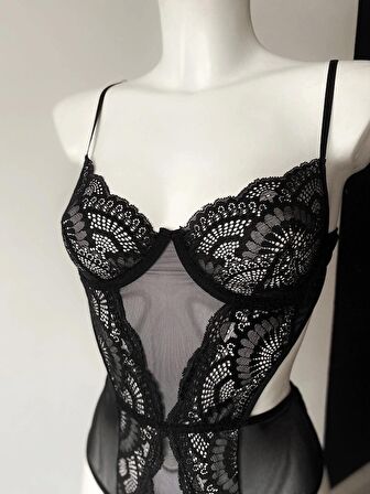 Dantel Detaylı Bodysuit