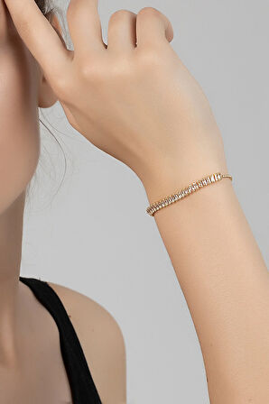 Kare Kasa Deri Kordon Kadın Kol Saati Zirkon Taşlı Baget Bileklik Kırmızı-Gold PL-1484B9