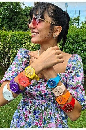 Unisex Silikon Kordon Gün Ay Takvimli Kol Saati Siyah Renk