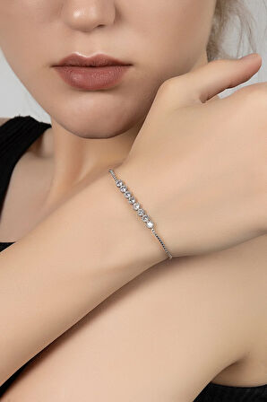 Minik Rakamlı Kadın Kol Saati Zirkon Taşlı Su Yolu Bileklik Kombin Gümüş Renk PL-1541B2