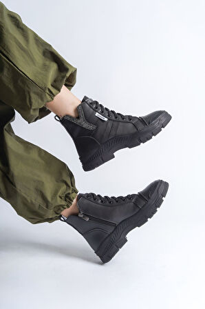 JET-AMBER Bağcıklı Fermuarlı Ortopedik TabanKadın Bot  CST - Siyah