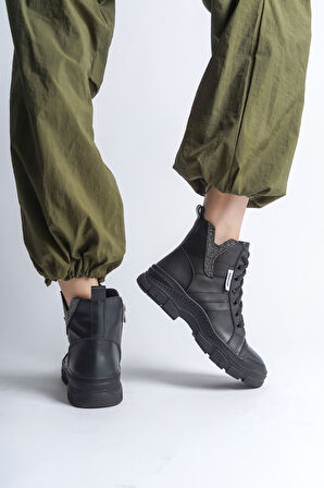 JET-AMBER Bağcıklı Fermuarlı Ortopedik TabanKadın Bot  CST - Siyah