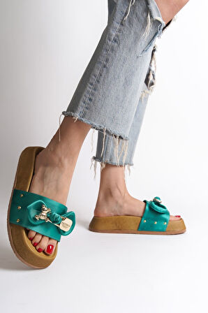 JET-DILA Kalın ve Ortopedik Taban Ayıcıklı Saten Kadın Terlik  SKT - Yeşil