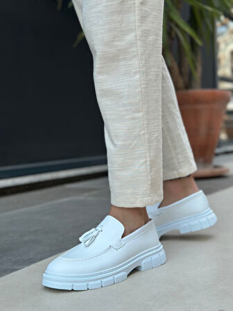 ET0240 Yüksek Taban Klasik Parlak Püsküllü Beyaz Erkek Ayakkabı