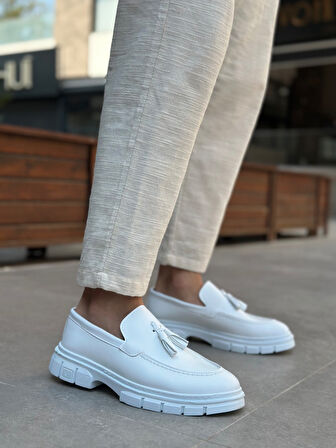 ET0240 Yüksek Taban Klasik Parlak Püsküllü Beyaz Erkek Ayakkabı