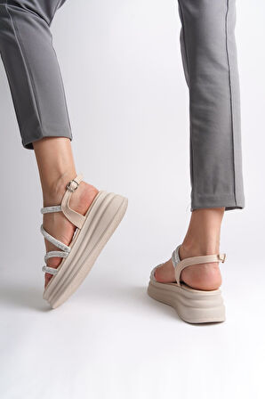 JET-RILEY İnce Tokalı Taşlı Şeritli Ortopedik Taban Kadın Sandalet  CKT - Krem