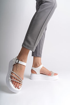 JET-EVA Kalın Tokalı Taşlı Şeritli Ortopedik Taban Kadın Sandalet  CBT - Beyaz