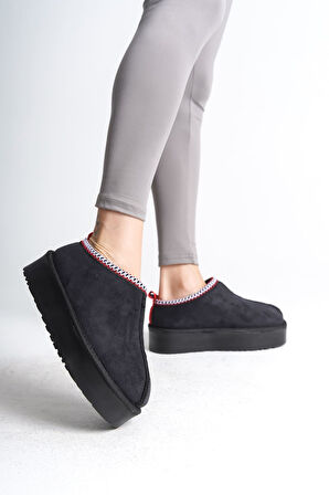 JET-LEILA Bağcıksız Düz ve Kalın Taban İçi Kürklü Kısa Süet Kadın Bot  SST - Siyah