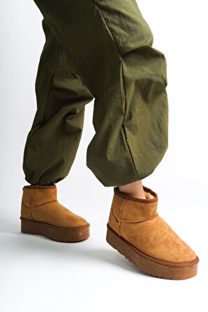 JET-AMELIA Bağcıksız Düz ve Kalın Taban İçi Kürklü Kısa Süet Kadın Bot  STT - Taba