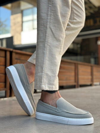 ET0241 Bağcıksız Yüksek Taban Gri Süet Erkek Ayakkabı