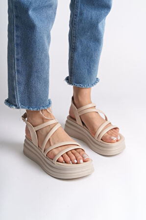 JET-NATALIE İnce Tokalı Şerit Detaylı Ortopedik Taban Kadın Sandalet  CKT - Krem