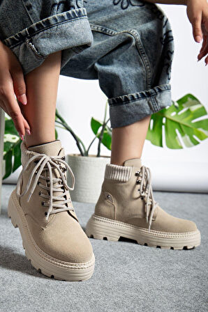 ET-ZNN-Krem Süet Bağcıklı Yüksek Taban Kadın Bot