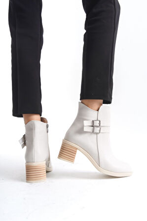 JET-NOEMI Tokalı Fermuarlı Ortopedik Taban TopukluKadın Bot  CKT - Krem