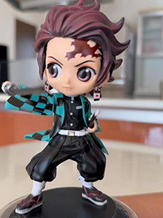 Demon Slayer: Kimetsu no Yaiba Tanjiro Kamado Anime Karakter Figür Oyuncak Koleksiyonluk Biblo 15 cm
