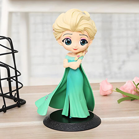 Karlar Ülkesi Frozen Prenses Elsa Anime Karakter Figür Oyuncak Dekoratif Hediyelik Biblo Bebek 15 cm