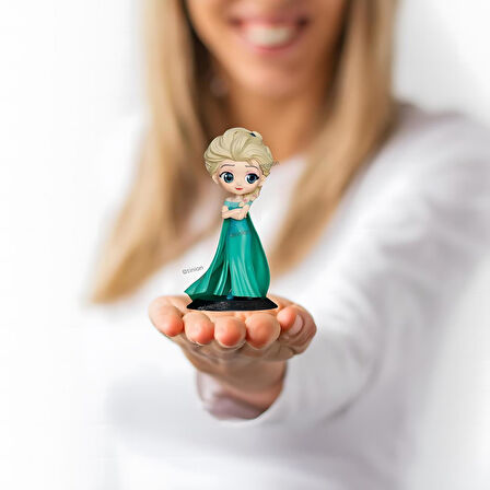 Karlar Ülkesi Frozen Prenses Elsa Anime Karakter Figür Oyuncak Dekoratif Hediyelik Biblo Bebek 15 cm