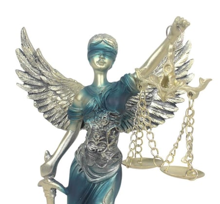 Lüks Polyester Themis Adalet Heykeli 20 cm Dekoratif Biblo Terazi Figür Ev Ofis Vitrin Hediyesi Şık