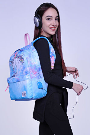 Coral High Derin Mavi Unicornlu İki Bölmeli USB Şarjlı Kulaklık Çıkışlı Sırt Çantası 23429