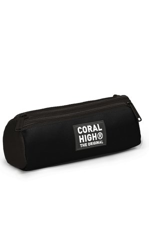 Coral High Kids Siyah Kamuflaj Desenli Üç Bölmeli Kalem Çantası 31038
