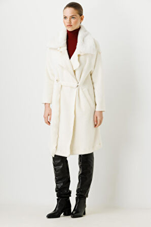 Kürk Detaylı Kaban-Ekru | 2