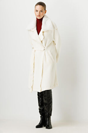 Kürk Detaylı Kaban-Ekru | 2