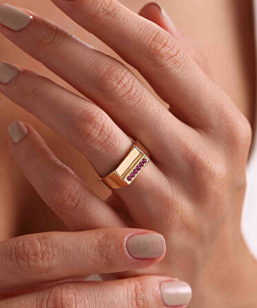 Kırmızı Taşlı 14 Ayar Altın Yüzük