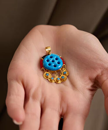 14 Ayar Altın Siyah Boncuklu Süryani Nazarlığı 7 Gözlü Kolye Ucu