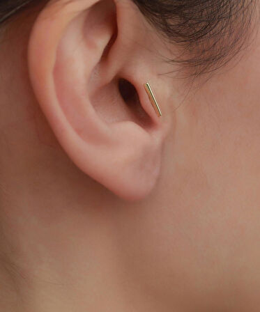 14 Ayar Altın Çizgi Tragus Piercing